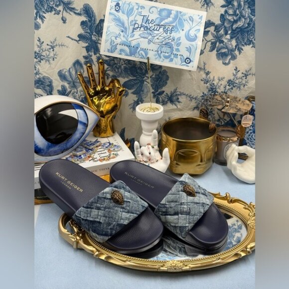 🆕 KURT GEIGER LONDON 🧿 NWOB Blue Denim Meena Eagle Slides, Sz EU 38 US 7.5 - Picture 2 of 12